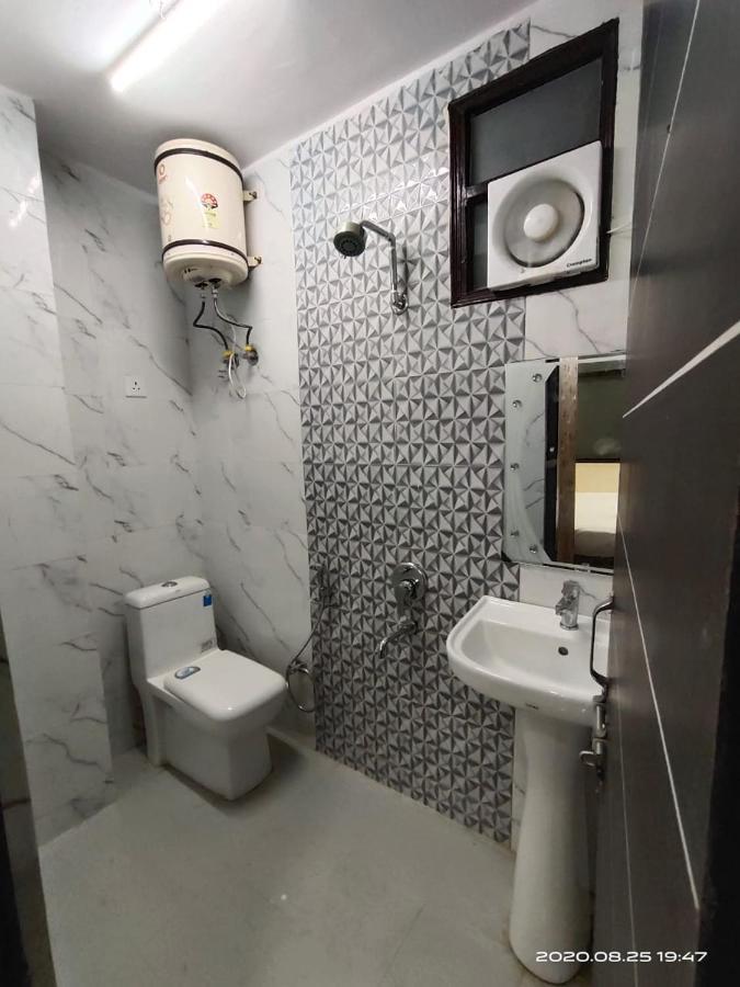 Hotel Royal Town Yeni Delhi Dış mekan fotoğraf